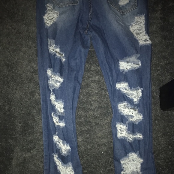 FashionNova no sensor distressed denim jeans medium blue wash - Picture 2 of 7